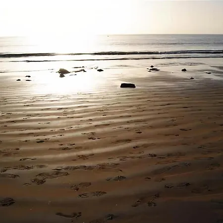 Amazing Beachfront Casa Corina I Апартаменты *