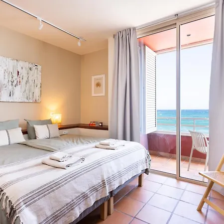 Amazing Beachfront Casa Corina I Апартаменты