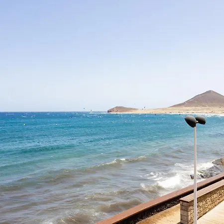 Amazing Beachfront Casa Corina I Апартаменты *